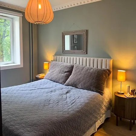 Corner Flat With High Ceilings In Fredensborg *