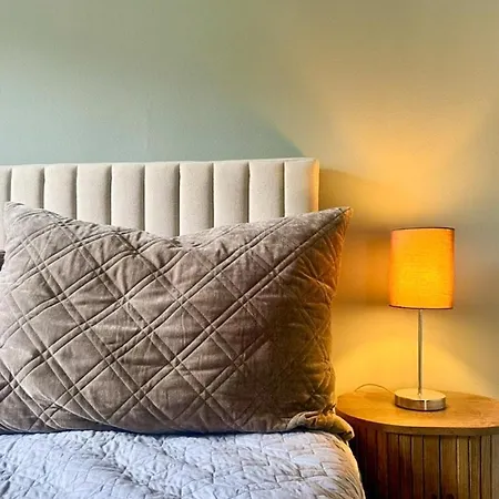 Corner Flat With High Ceilings In Fredensborg *